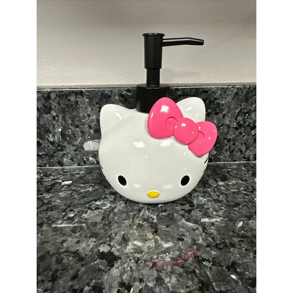 Hello Kitty Sanrio 3D Bath Soap Lotion Pump Dispenser‎ Pink Bow Face